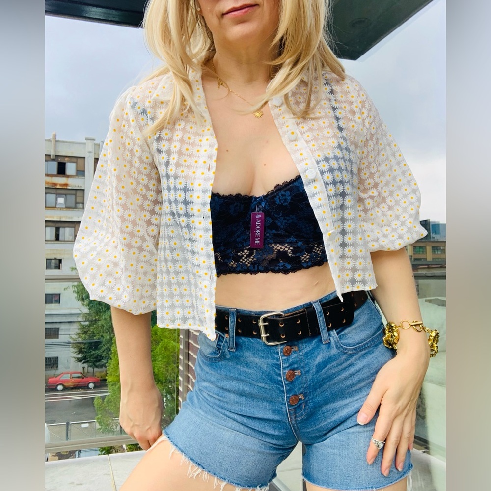 Zara Daisies Balloon Lantern 3/4 Sleeves Crop Top - Picture 15 of 16
